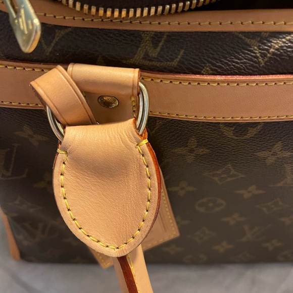 Authentic Louis Vuitton Monogram Pet Carrier - Picture 3 of 11